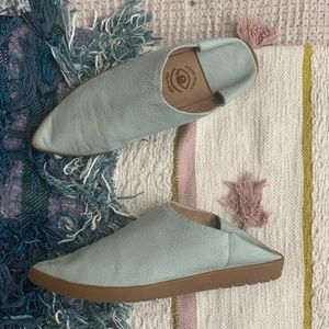 Yes No Vision Quest Babouche leather shoes